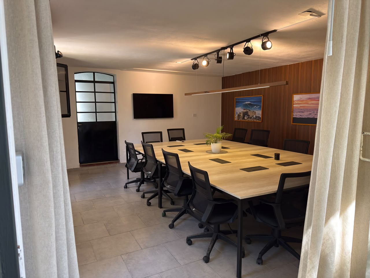 Oficina Privada Corporate 8 a 10 personas Kope Cowork